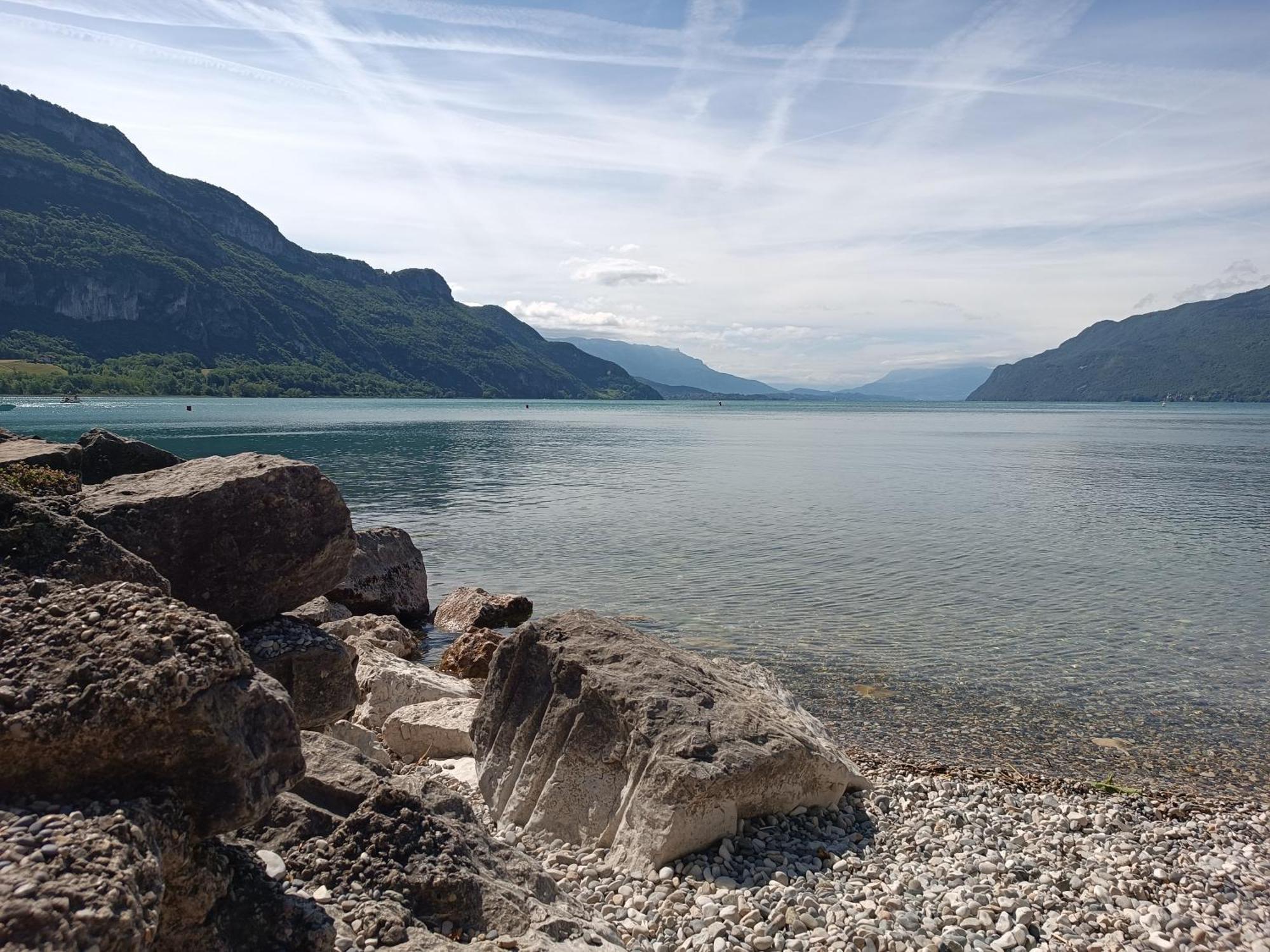 Du Vent Dans Les Arbres -120M2 Belle Vue Sur Le Lac Chindrieux Szoba fotó